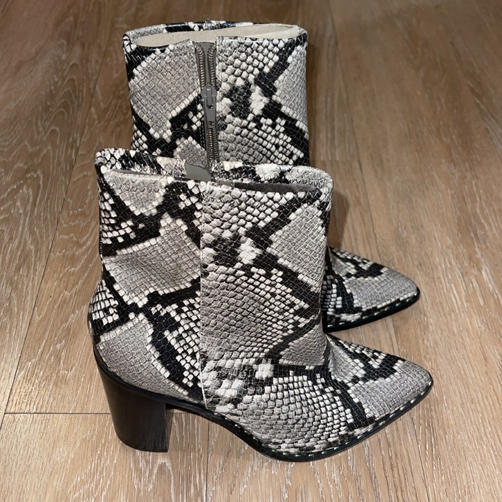 NEVER WORN - Aldo Snake Skin Pattern Boots